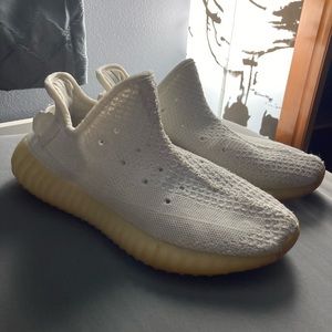 Yeezy 350 Triple white